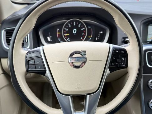 Used 2015 Volvo S60 T5 Premier image 13