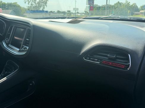 Used 2023 Dodge Challenger SRT Hellcat RWD image 7