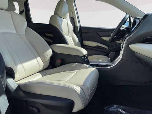 Used 2022 Subaru Ascent Limited w/ Technology Package image 9