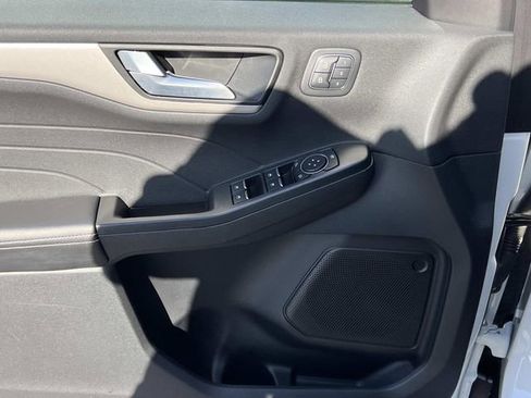 Certified 2022 Ford Escape SEL AWD/4WD image 17