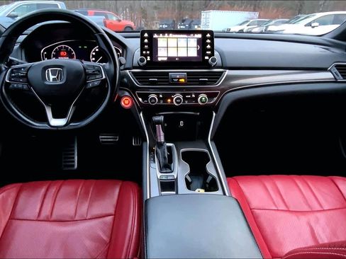 Used 2018 Honda Accord Sport image 15