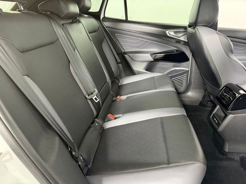 Used 2023 Volkswagen ID.4 Pro S AWD/4WD image 30