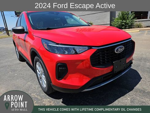 Used 2024 Ford Escape Active FWD image 2