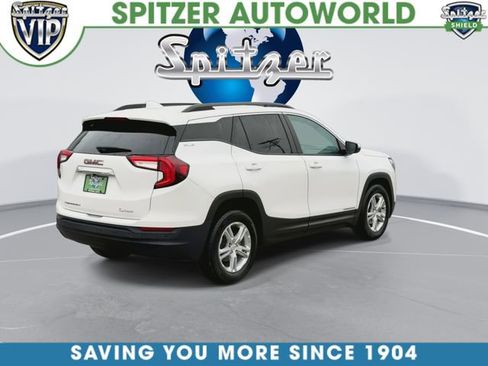 Certified 2022 GMC Terrain SLE w/ Driver Convenience Package image 9