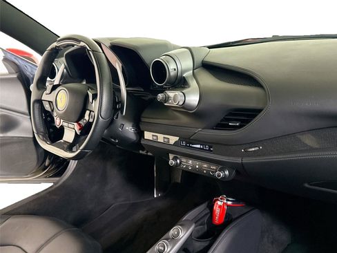 Used 2020 Ferrari F8 Tributo image 30