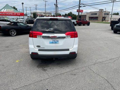 Used 2011 GMC Terrain SLE w/ Convenience Package FWD image 4
