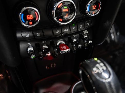 Used 2018 MINI Cooper S image 21