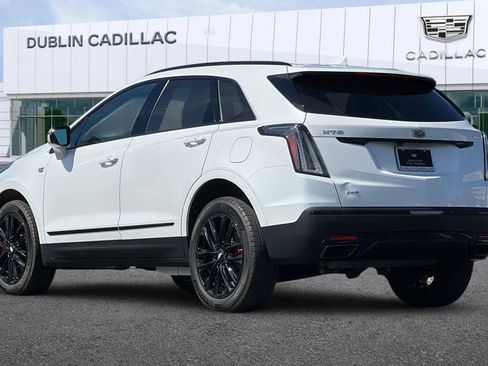 Used 2022 Cadillac XT5 Sportv w/ LPO, ONYX Package image 6