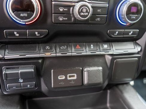 Used 2021 Chevrolet Silverado 1500 RST w/ Bed Protection Package image 31