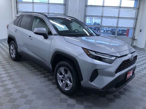 Used 2025 Toyota RAV4 XLE w/ Convenience Package image 36