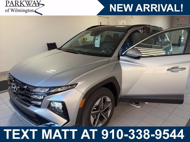 Certified 2025 Hyundai Tucson SEL AWD/4WD image 1