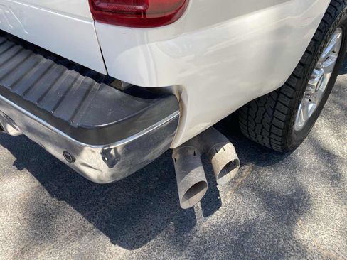 Used 2011 Ford F250 Lariat w/ Lariat Interior Pkg image 15