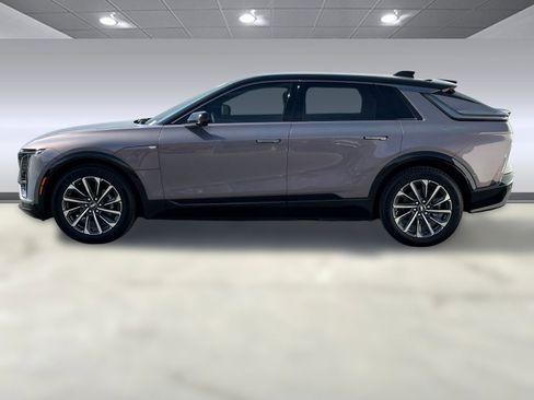 Certified 2024 Cadillac Lyriq Sport image 2