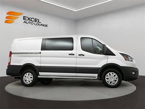 Used 2024 Ford Transit 250 Low Roof w/ Exterior Upgrade Package image 32