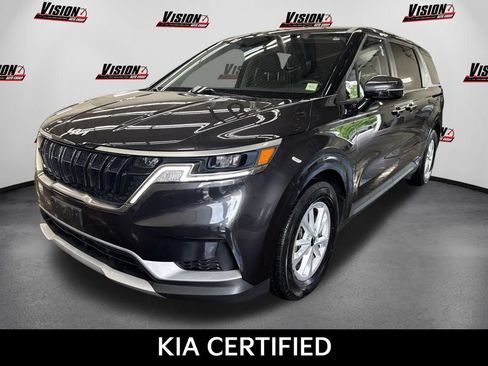 Used 2024 Kia Carnival LX FWD image 1