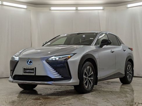 Certified 2023 Lexus RZ 450e Premium w/ Technology Package image 4