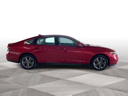 Used 2023 Honda Accord EX image 9