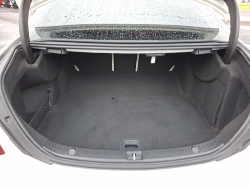 Used 2020 Mercedes-Benz E 350 4MATIC Sedan image 30