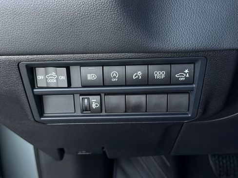 Used 2026 Toyota Tundra Limited AWD/4WD image 23