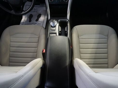 Used 2018 Ford Fusion S image 27