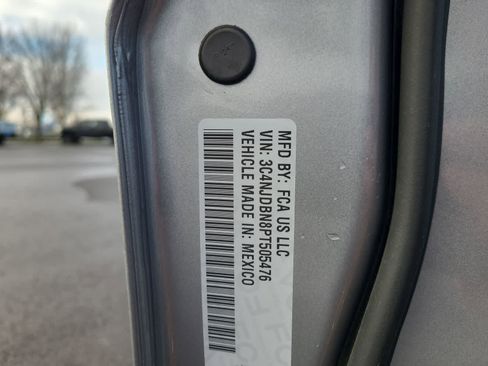 Certified 2023 Jeep Compass Latitude w/ Sun and Sound Group image 29