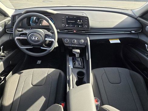 New 2026 Hyundai Elantra SE w/ Cargo Package image 12