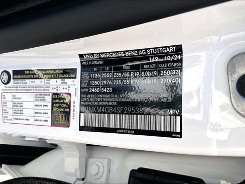 Certified 2025 Mercedes-Benz GLC 300 image 35