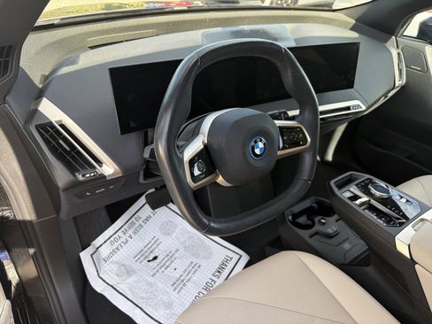 Used 2024 BMW iX xDrive50 w/ Premium Package AWD/4WD image 20