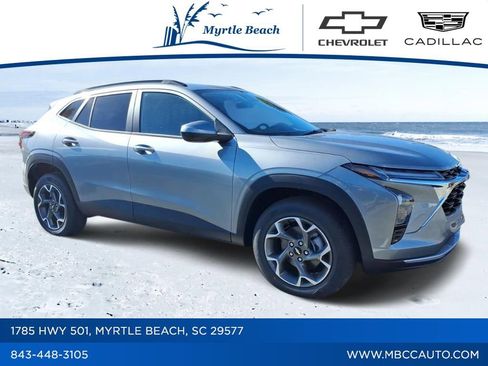 New 2026 Chevrolet Trax LT w/ Driver Confidence Package image 1