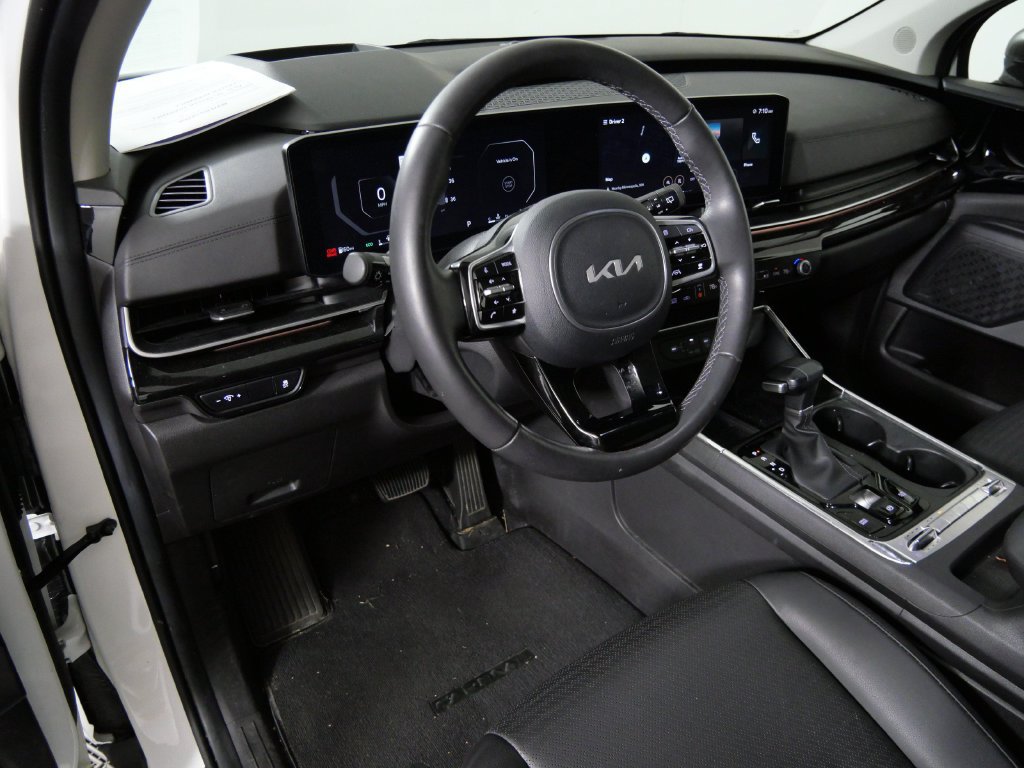 Used 2025 Kia Carnival SX Prestige FWD image 14