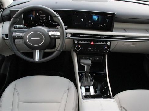 New 2026 Hyundai Tucson SEL image 13