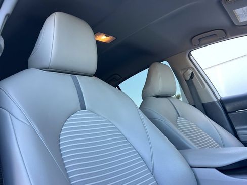 Certified 2022 Toyota Camry SE w/ Convenience Package FWD image 18