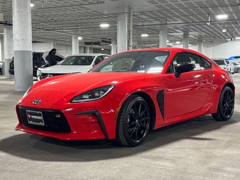 New 2025 Toyota GR86 Premium RWD image 10