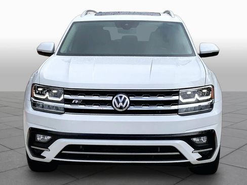 Used 2018 Volkswagen Atlas SEL w/ R-Line Package FWD image 4