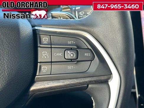 Used 2022 Jeep Grand Cherokee Limited 4xe image 21