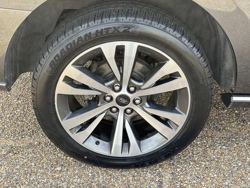 Used 2021 Ford Expedition Platinum RWD image 5