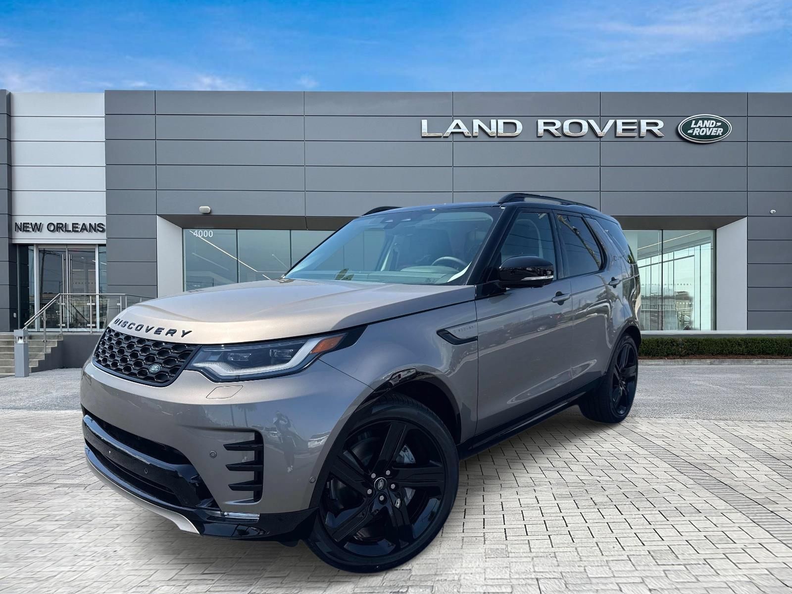 New 2026 Land Rover Discovery Dynamic SE AWD/4WD image 1