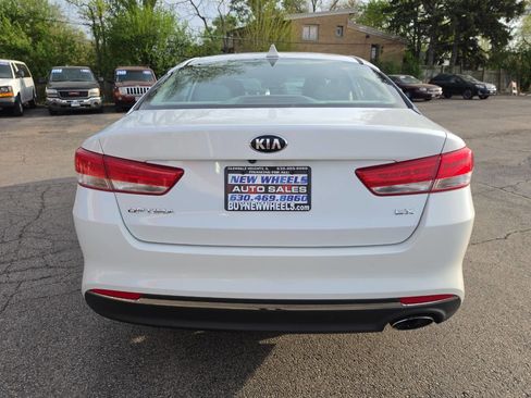 Used 2016 Kia Optima EX FWD image 21