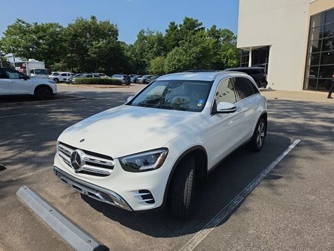 Used 2020 Mercedes-Benz GLC 300 image 2