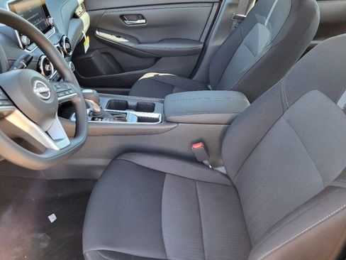 New 2025 Nissan Sentra SV image 12
