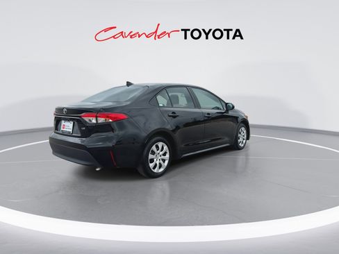 Certified 2025 Toyota Corolla LE FWD image 8