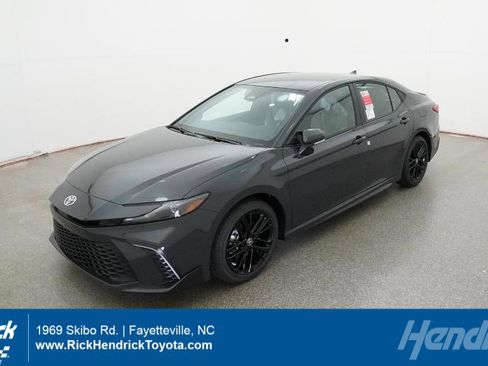 New 2026 Toyota Camry SE FWD image 1