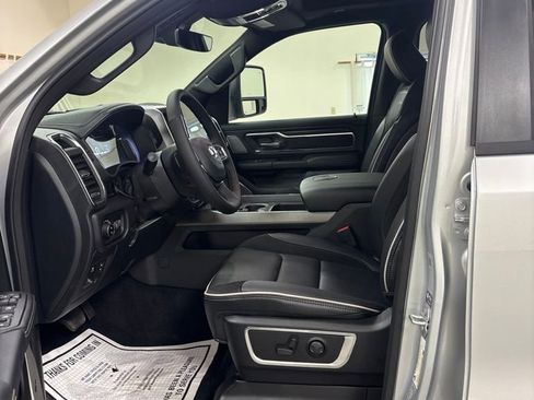 New 2026 RAM 1500 Laramie AWD/4WD image 10