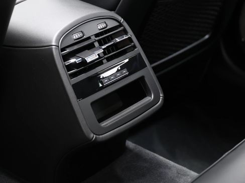 Used 2022 Maserati Quattroporte Trofeo RWD image 58