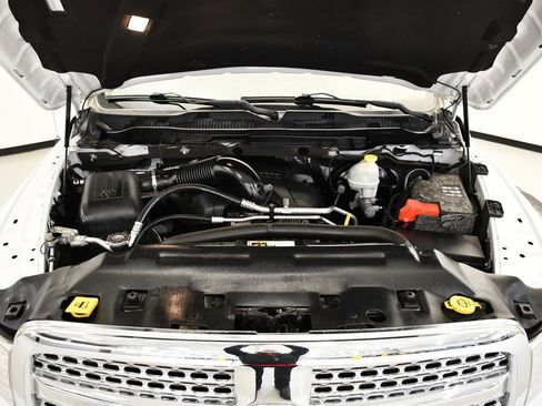 Used 2015 RAM 1500 Laramie w/ Convenience Group image 14