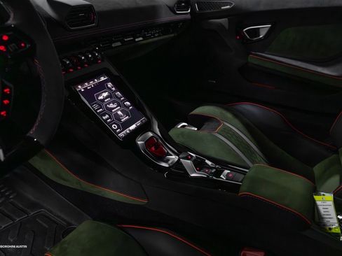 Used 2024 Lamborghini Huracan Sterrato image 29