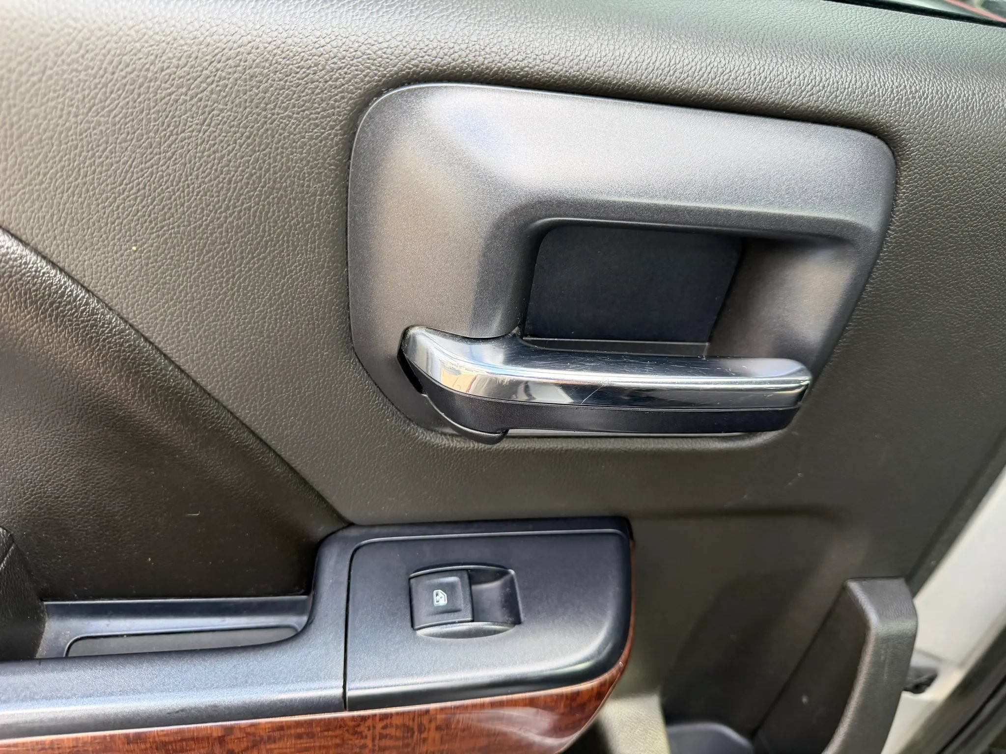Used 2015 GMC Sierra 1500 SLE AWD/4WD image 17