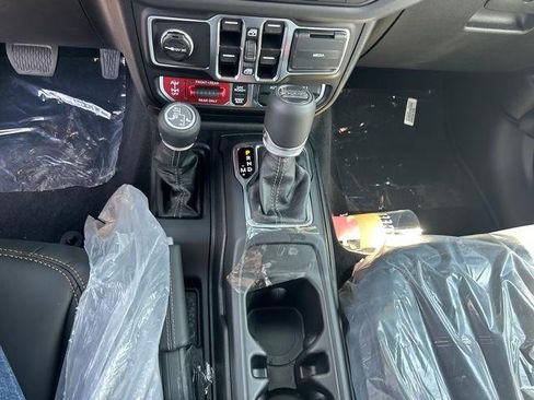 New 2025 Jeep Wrangler Unlimited Rubicon 392 image 20