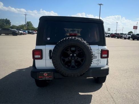 Used 2021 Jeep Wrangler Unlimited Sport image 7