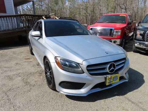 Used 2015 Mercedes-Benz C 300 Sedan image 4
